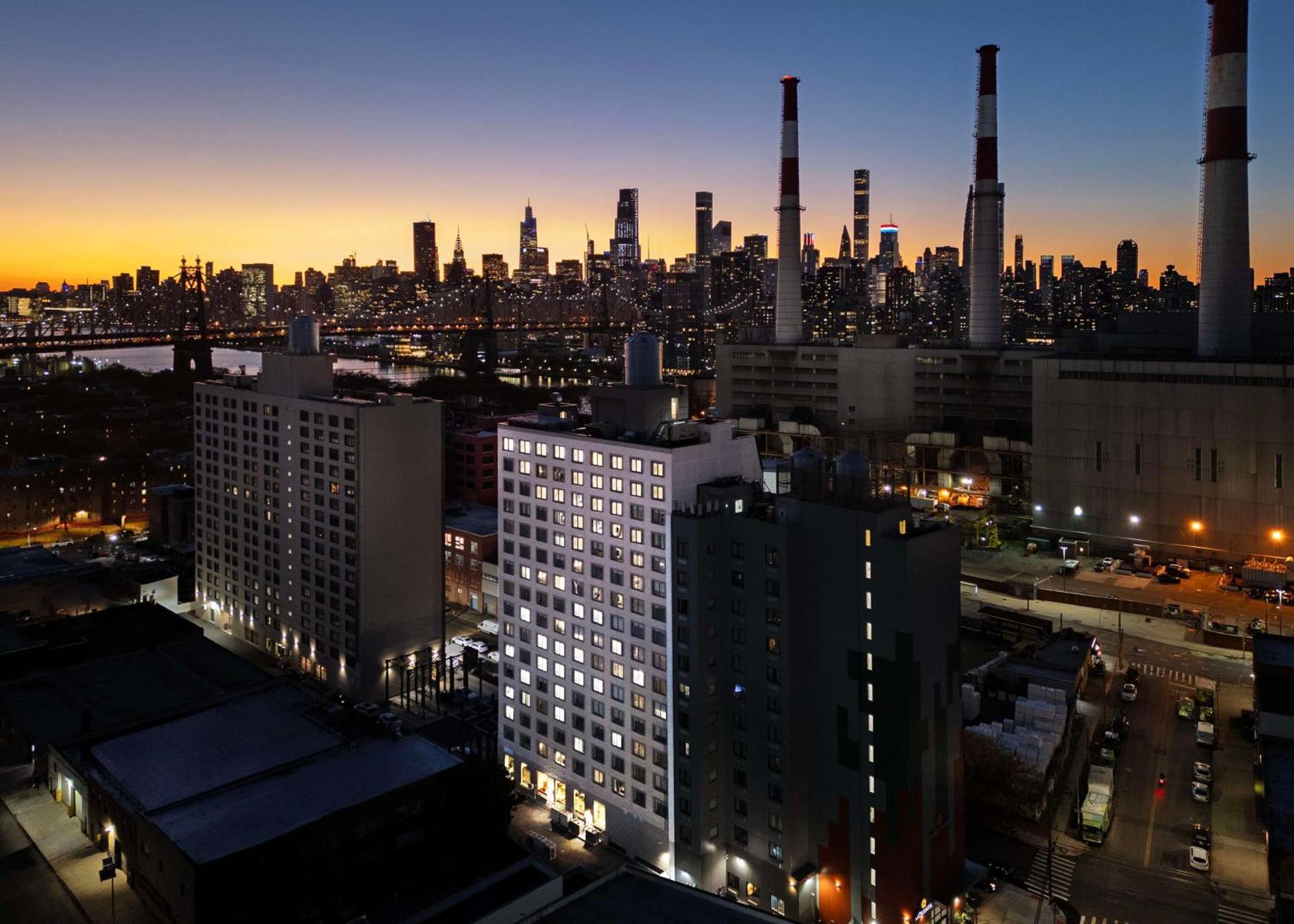 Doubletree By Hilton Long Island City, Ny New York Kültér fotó